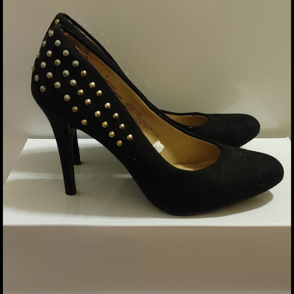 Black heels